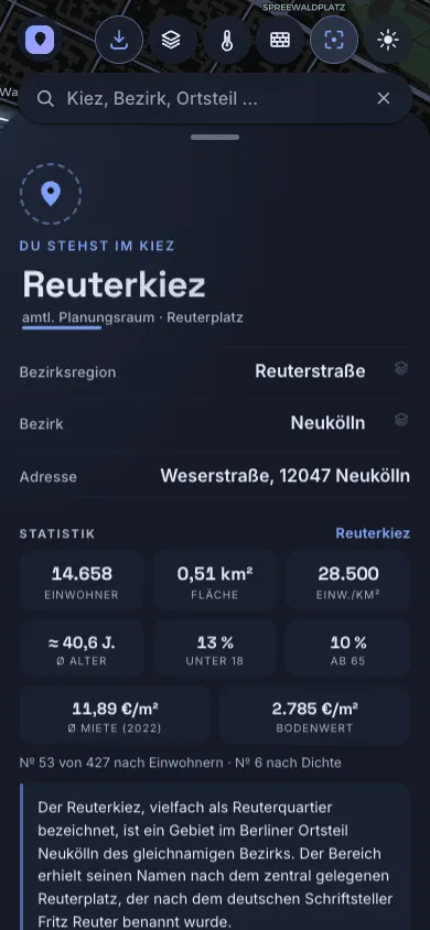Kiez-Finder auf dem Smartphone: Pass-Karte mit Reuterkiez, Adresse und Statistik über der Karte